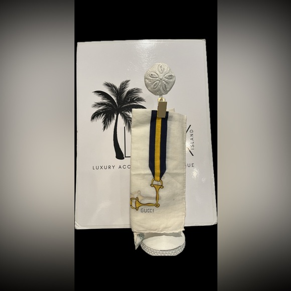 LUX ISLAND | Gucci Horsebit Pocket Square Scarf $140 - Picture 1 of 3